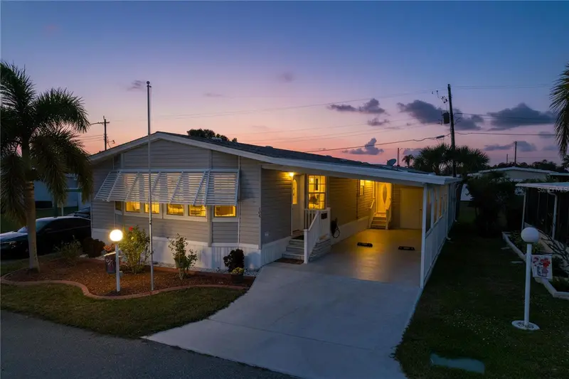 604 49th E Ave E, FL