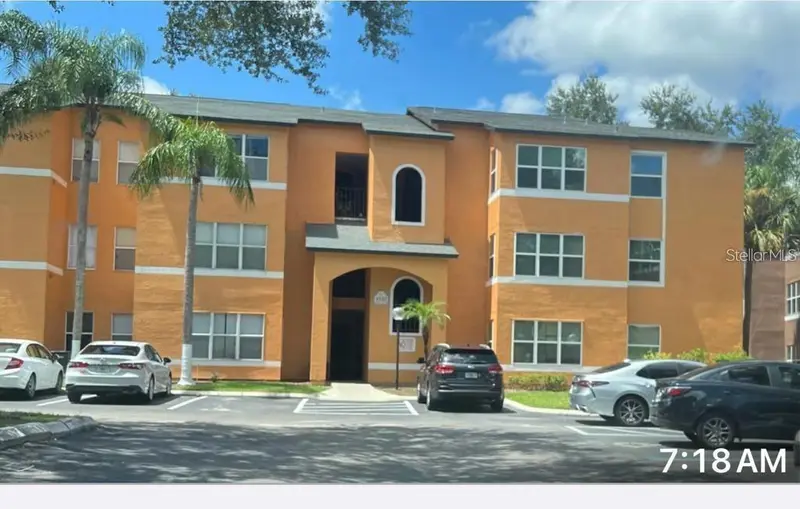 4532 Commander Dr #2122, FL