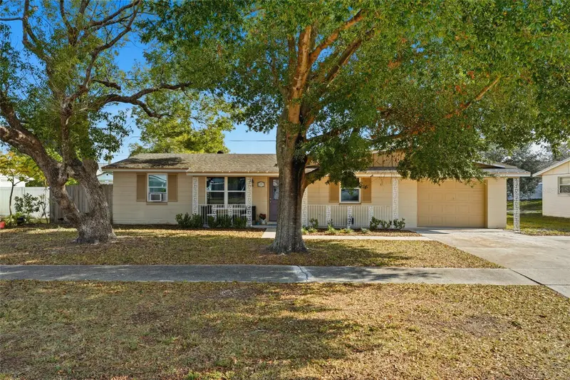 2455 Kimberly Dr, FL