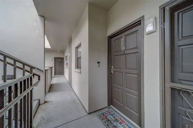 2650 Countryside Blvd #F209, FL