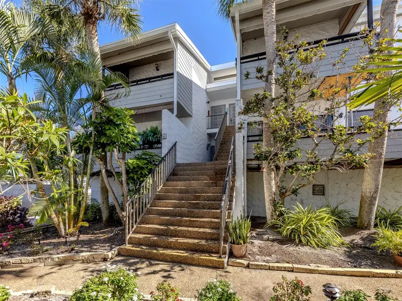 1555 Tarpon Center Dr #247, FL