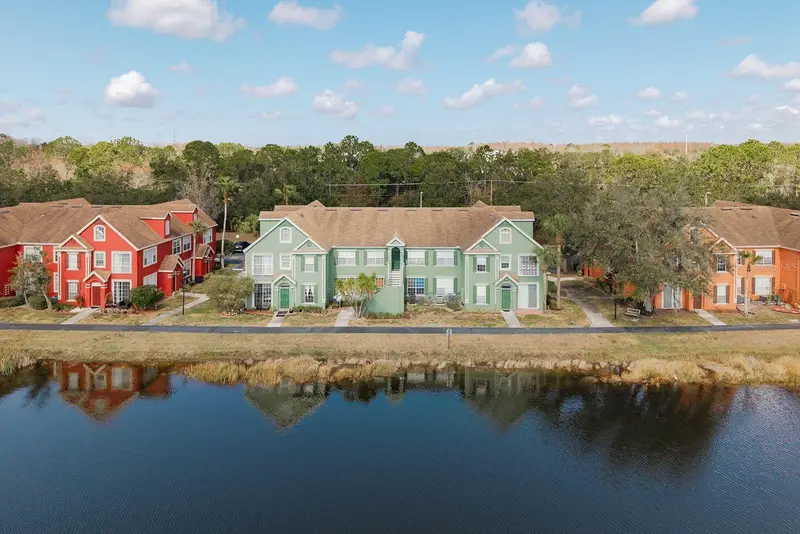9170 Lake Chase Island Way #9170, FL