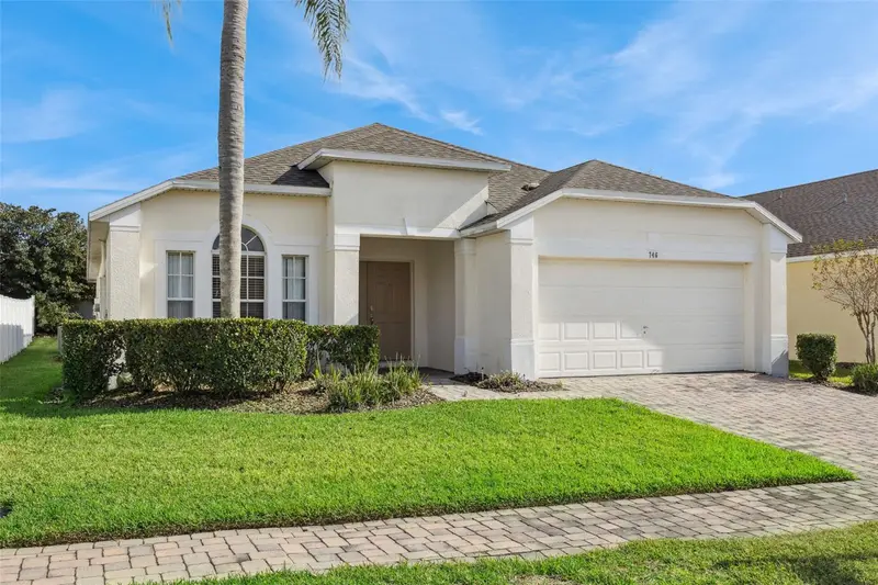 746 Kildrummy Dr, FL