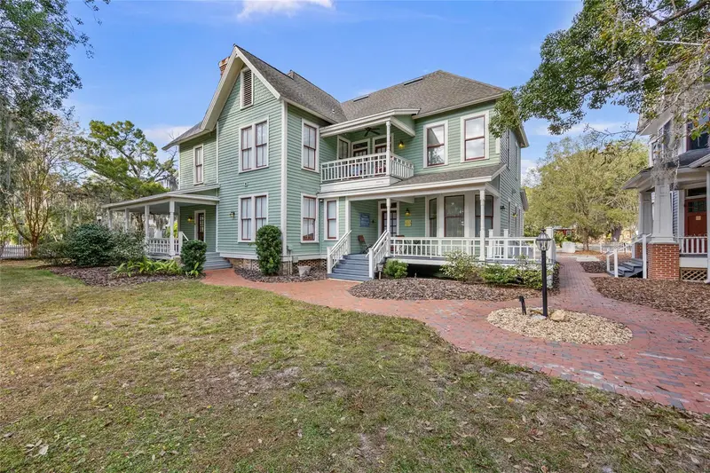 205 Se 7th St, FL