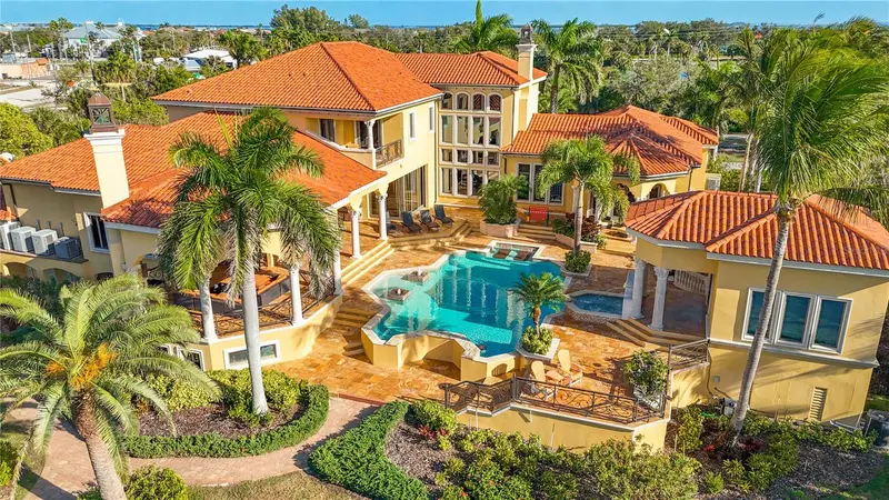 1363 Oceanview Dr, FL