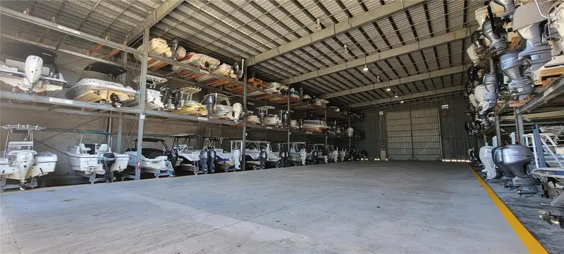 570 Blackburn Point Rd #Lng42, FL