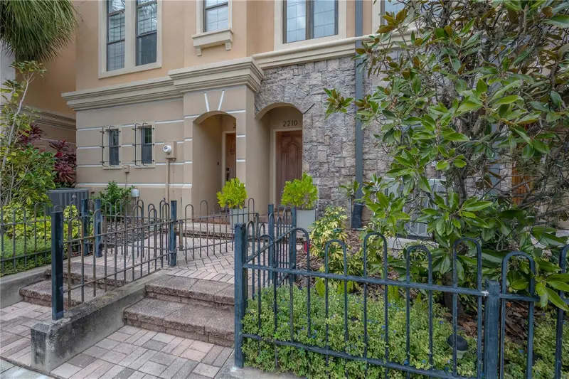 2210 Soho Bay Ct, FL