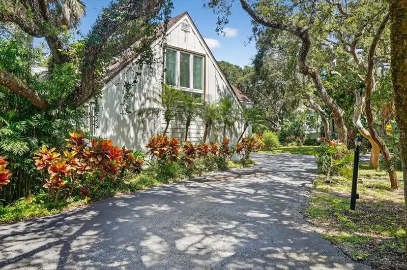 120 Beach St, FL