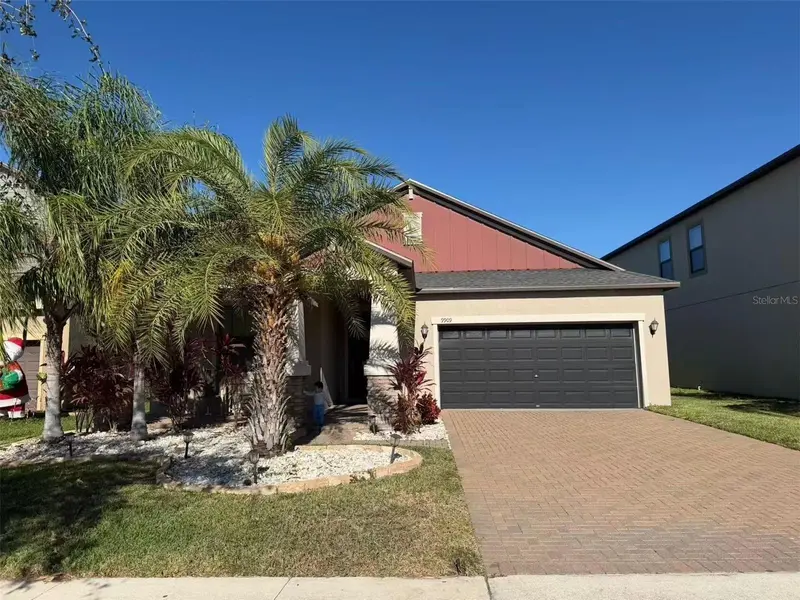 9909 Victory Gallop Loop, FL