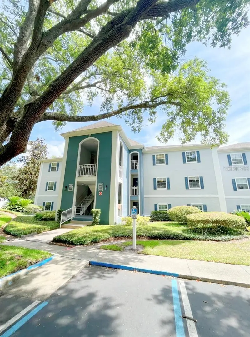 8203 Olympia Ct #8203, FL