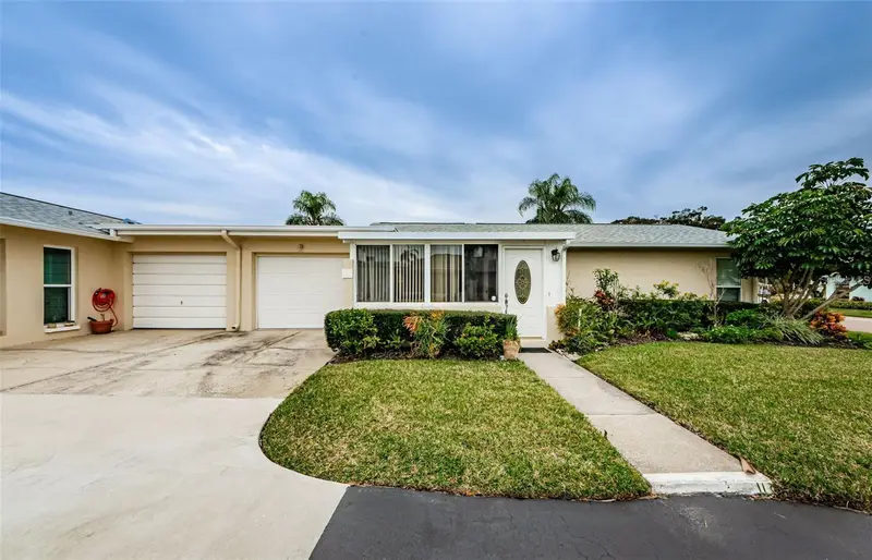 2739 Sherbrooke Ln #B, FL