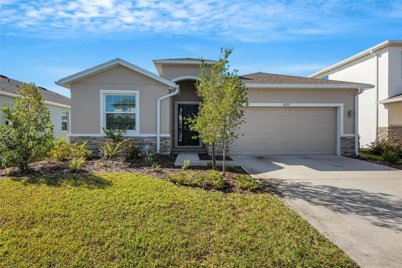 5625 Soft Skies Dr, FL