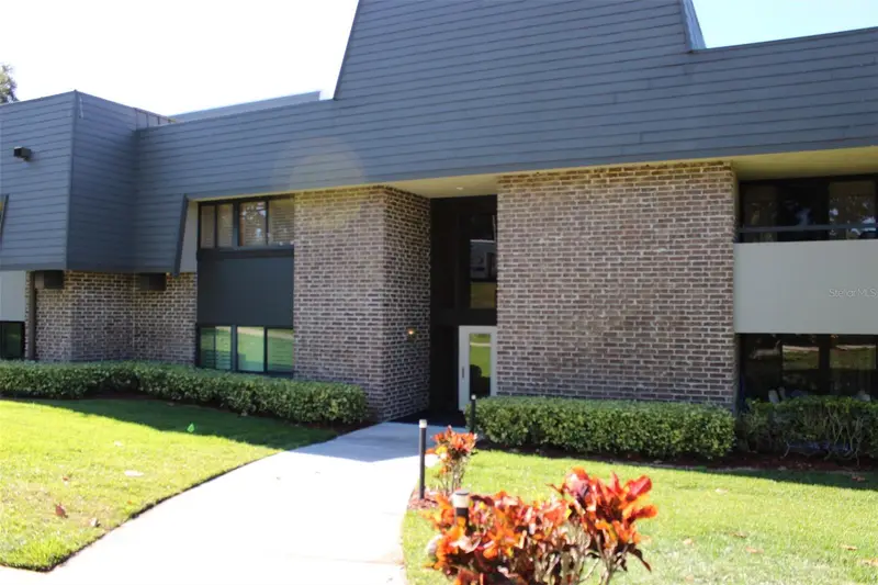 36750 Us Highway 19 N #3-203, FL