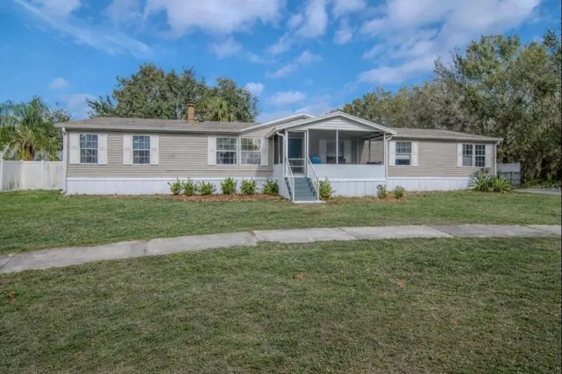 10404 Hawk Ct, FL