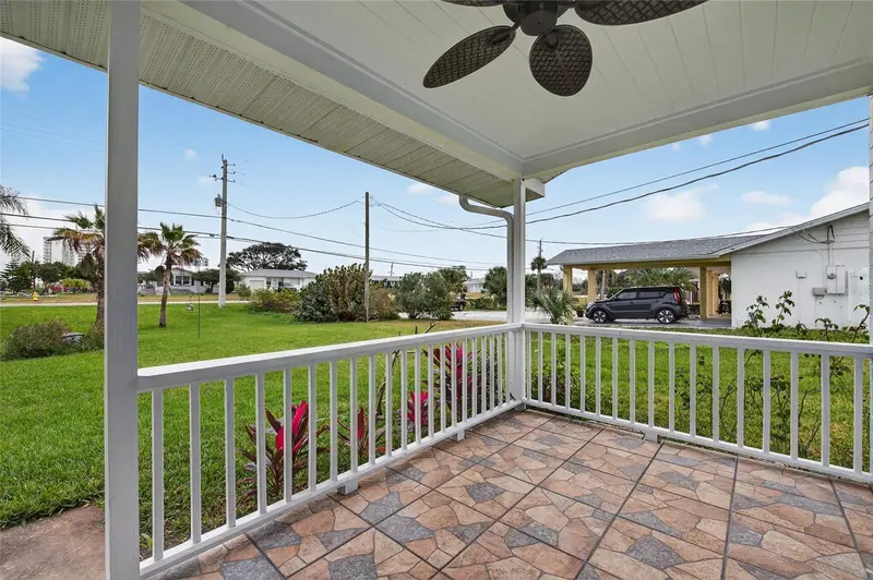 2100 S Peninsula Dr, FL
