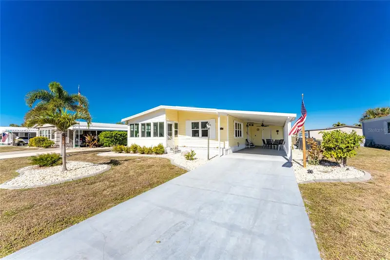 6461 Falcon Dr, FL
