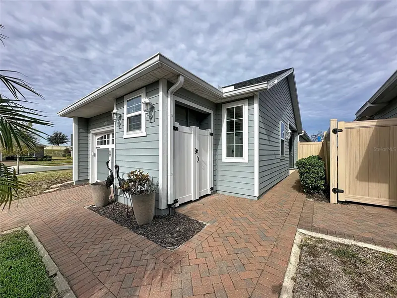 321 Alcove Dr, FL