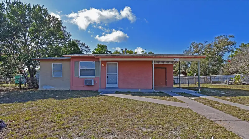 421 Briarwood Ln, FL