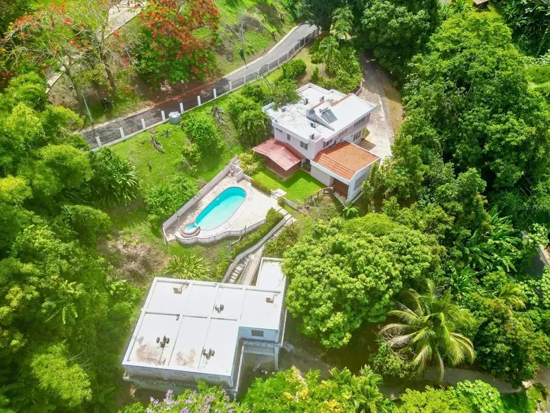 D 17 Sunset Hills, PR