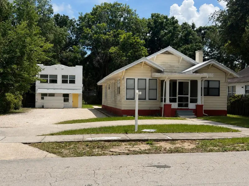 514 Avenue C Ne, FL