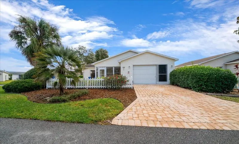 2584 Acosta Ct, FL