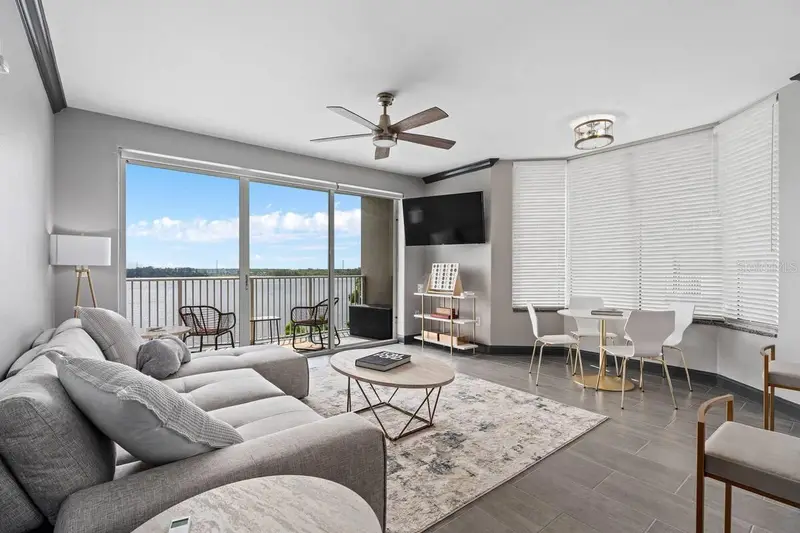 13415 Blue Heron Beach Dr #410, FL