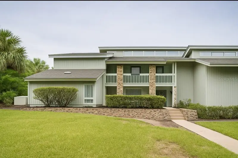 806 Pinewood Ct #3135/6, FL
