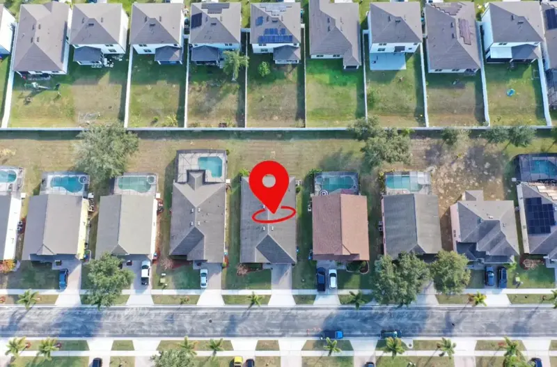 518 Cadiz Loop, FL