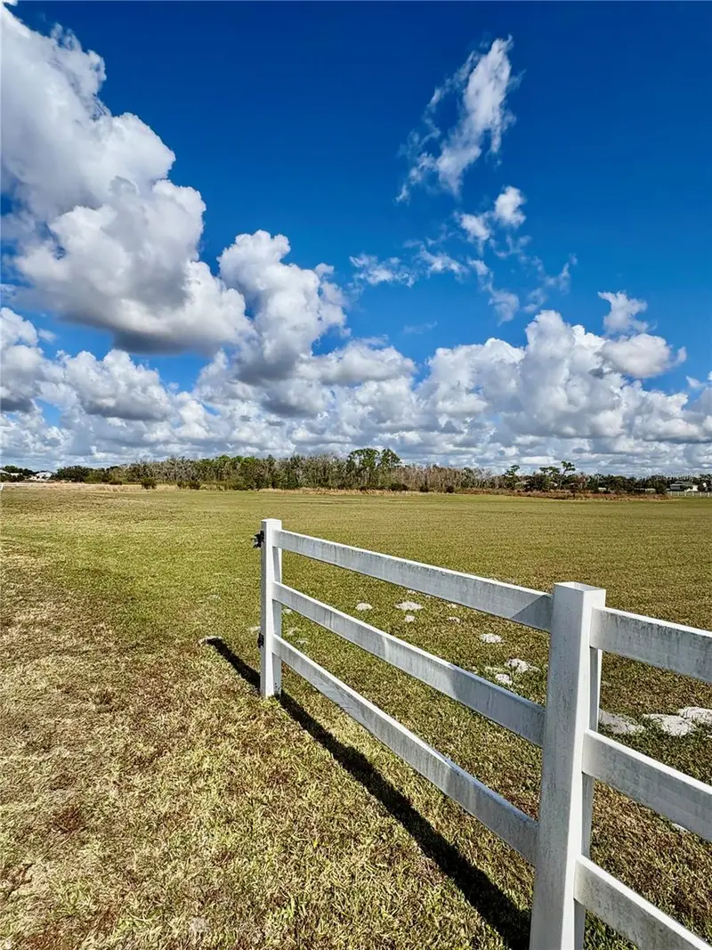 Singletary Rd, FL