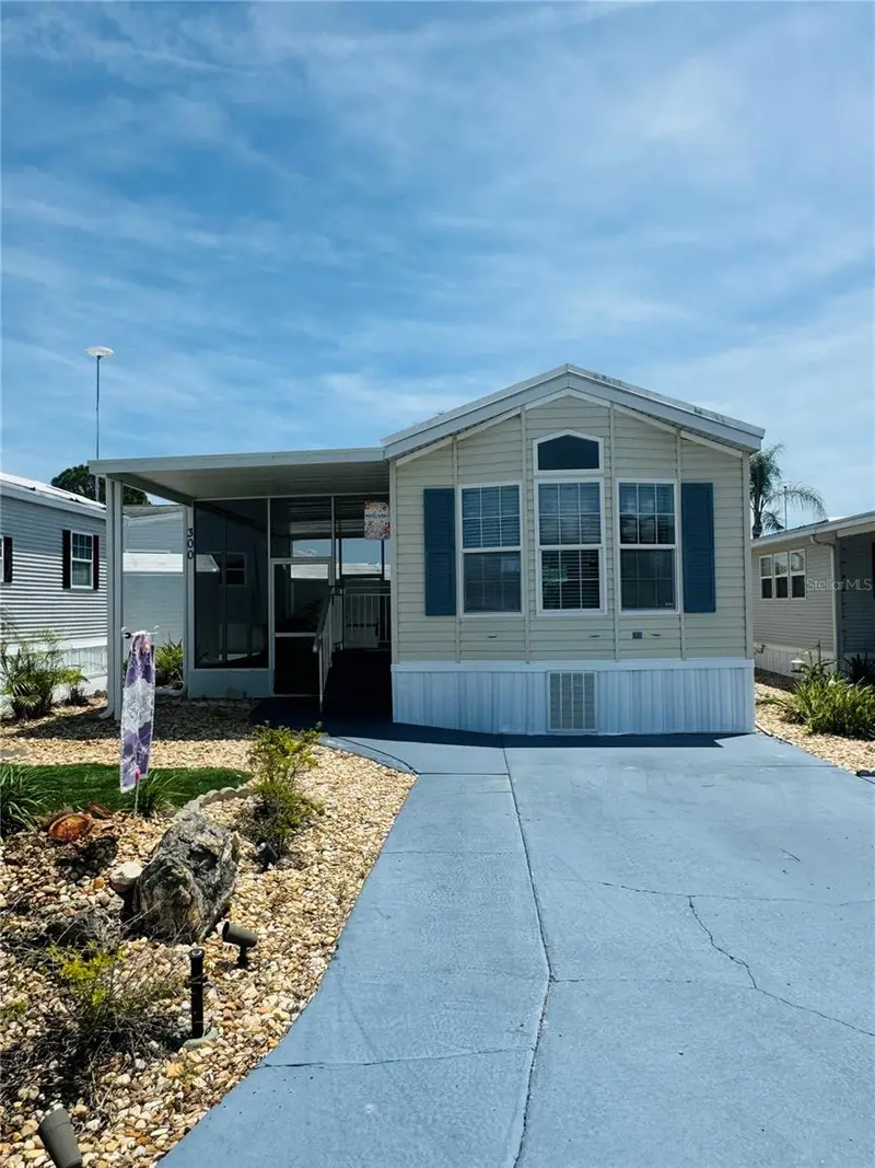 300 Royal Troon Loop, FL