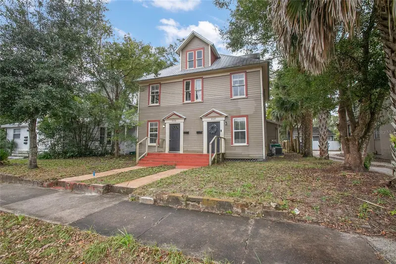 206 W Wisconsin Ave, FL