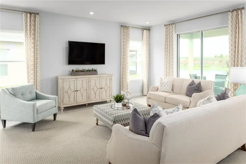 2317 Scenic Park Loop, FL