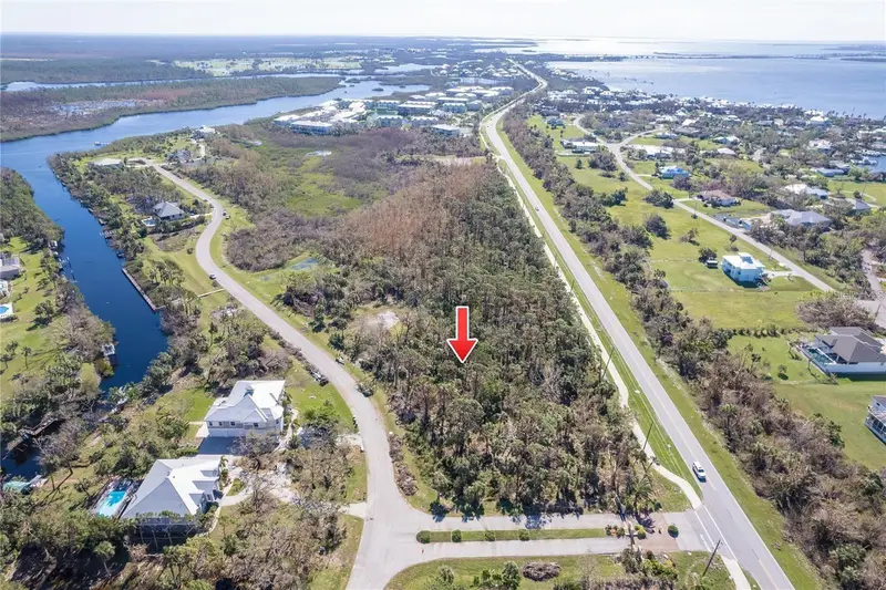 10121 Creekside Dr, FL