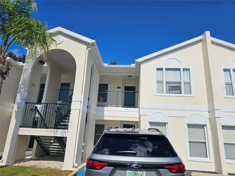 8815 Grand Palms Cir #B, FL
