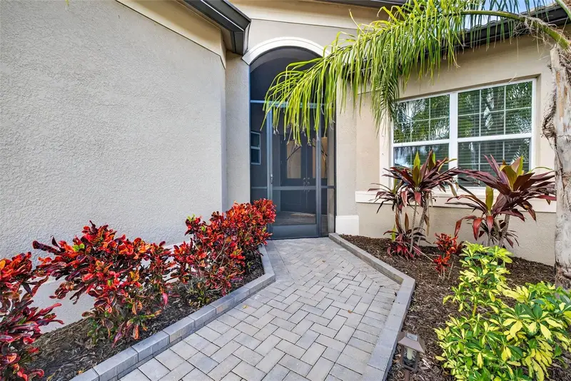 4888 Sevilla Shores Dr, FL
