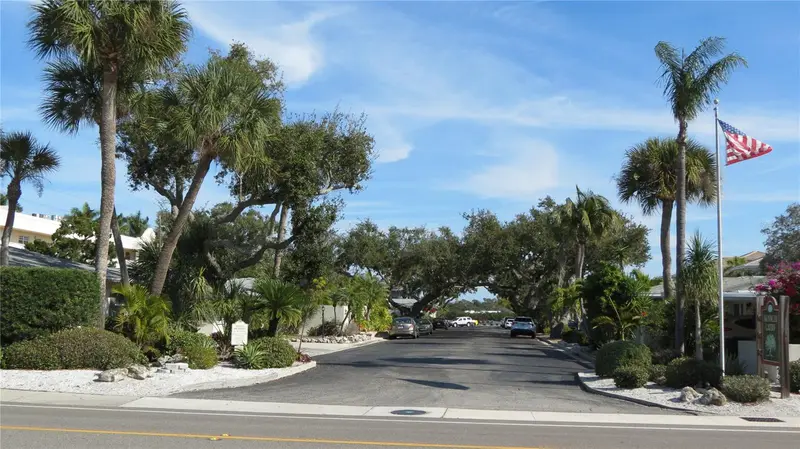 6005 Midnight Pass Rd #N4, FL