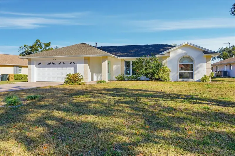 935 Amy Ridge Ct, FL
