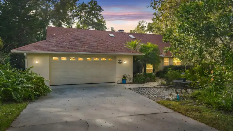 1136 W Glen Falls Rd, FL