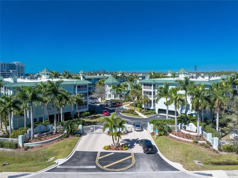 5117 Melbourne St #B304, FL