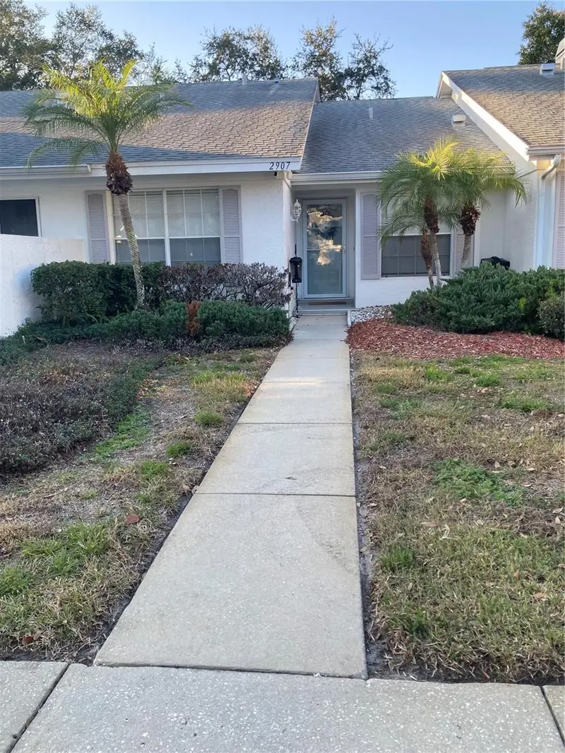 2907 Featherstone Dr, FL