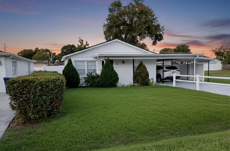 3321 W Palmetto St, FL