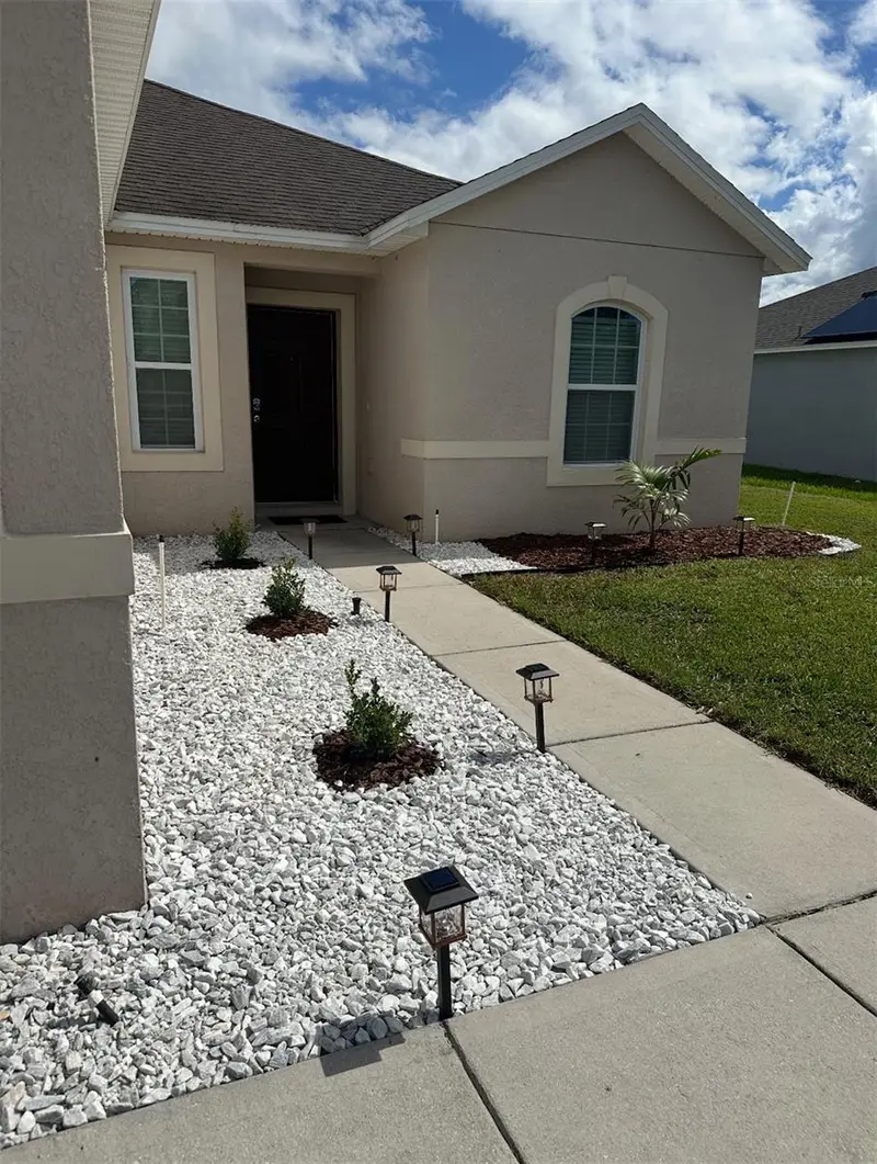 724 Lake Cummings Blvd, FL