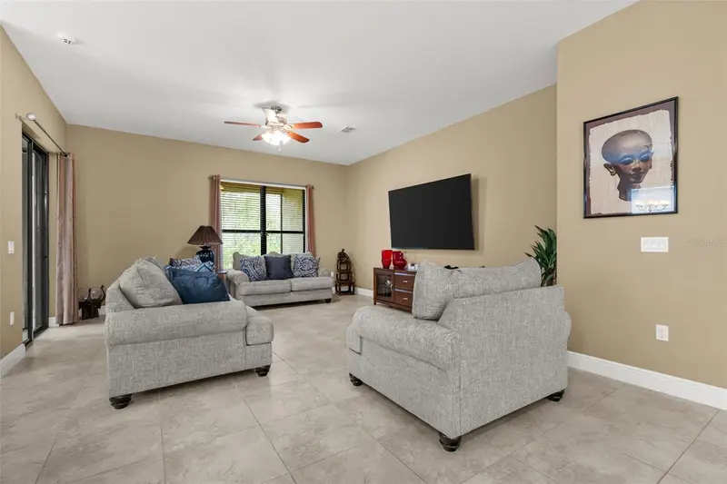 661 Carmel Ln, FL