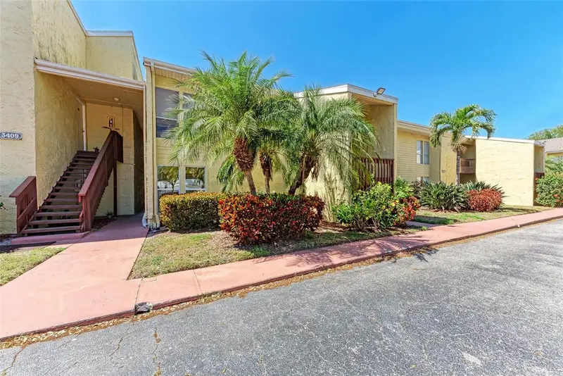 3411 Clark Rd #212, FL