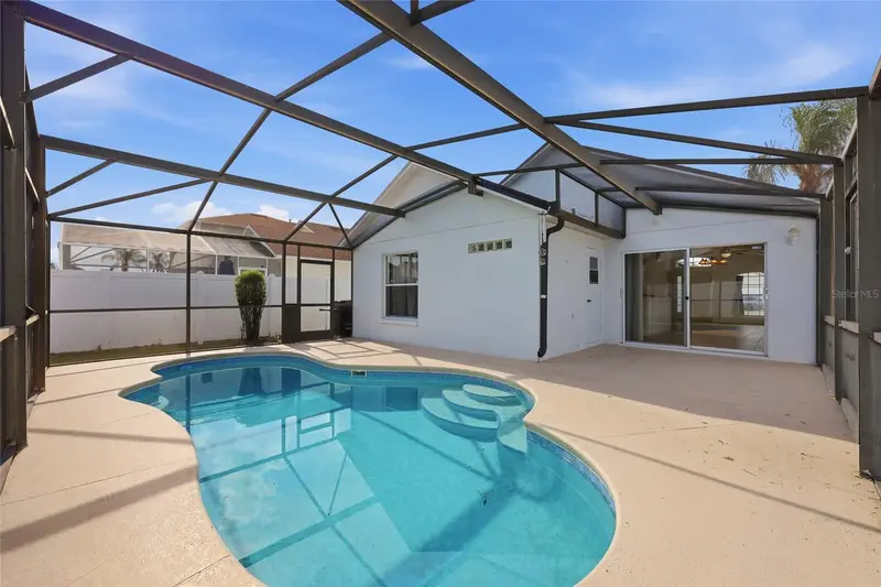 121 Sonja Cir, FL