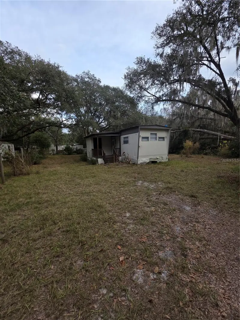 204 Johntry Rd, FL