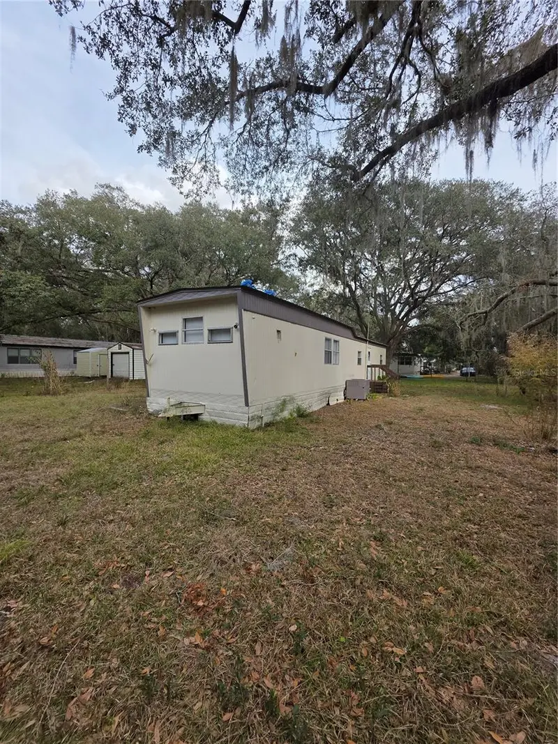 204 Johntry Rd, FL