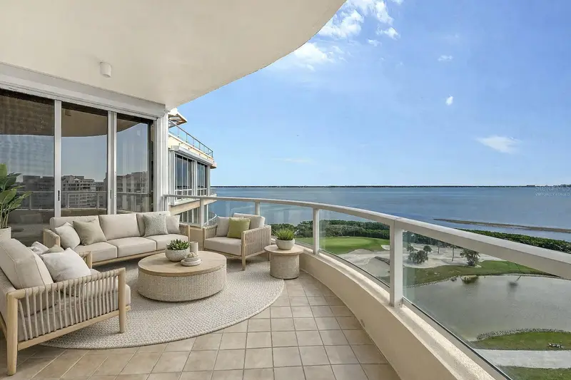 Longboat Key pending