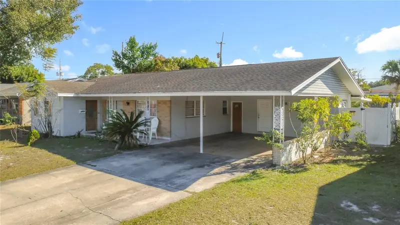 4314 Derbyshire Ln, FL