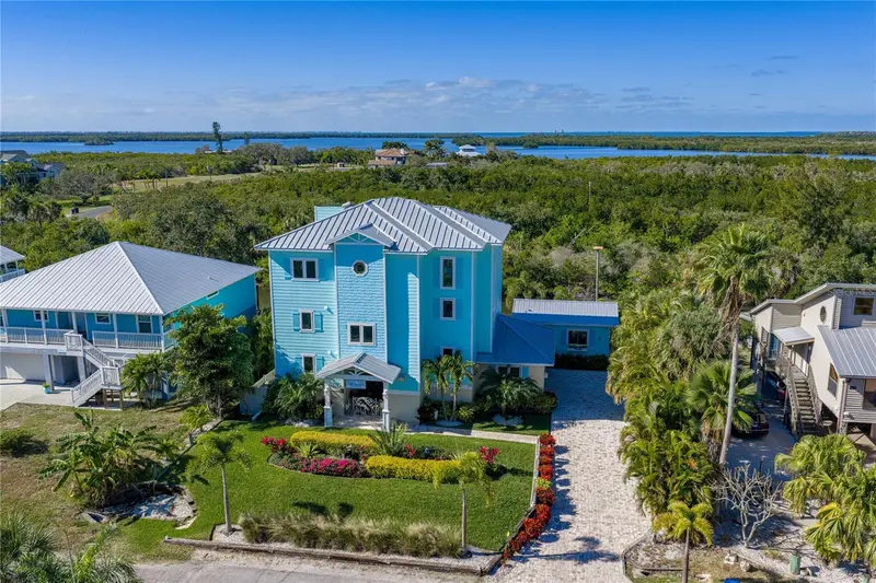 125 Burns Rd, FL